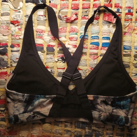 Lululemon Sport Bra - Picture 2 of 2